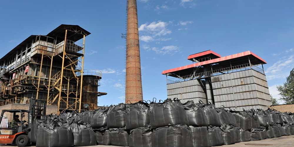 承德双惠用草莓视频黄色网站定制的活性炭草莓视频黄色片机解决了80-300目果壳活性炭除尘问题